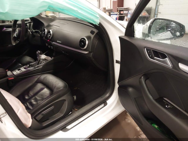2017 Audi A3 2.0t Premium მანქანა იყიდება აუქციონზე, vin: WAUB8GFF2H1024874, აუქციონის ნომერი: 44063500