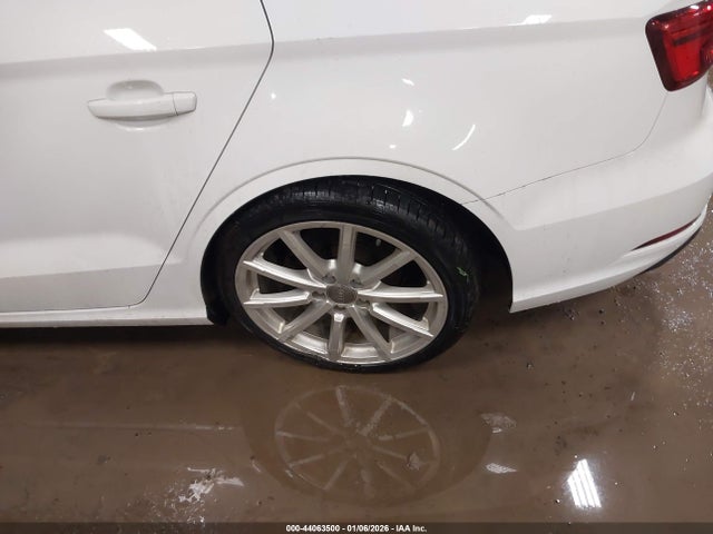 2017 Audi A3 2.0t Premium მანქანა იყიდება აუქციონზე, vin: WAUB8GFF2H1024874, აუქციონის ნომერი: 44063500