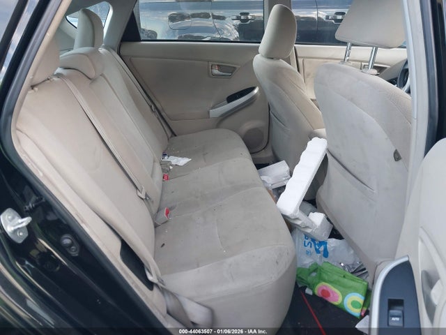 Toyota Prius Two 2014 JTDKN3DU0E1773576 Image 8