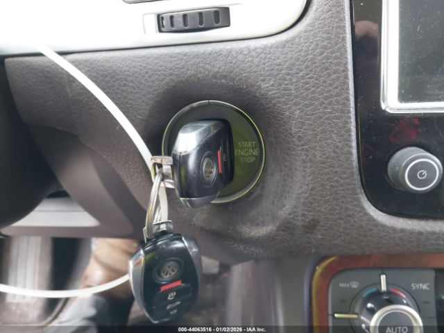 2012 VOLKSWAGEN TOUAREG WVGFK9BP7CD000878 Photo 10