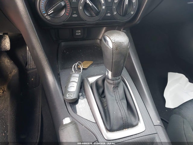 JM1BM1T79F1272691 Mazda Mazda3 I Sv