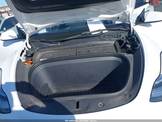 2023 TESLA MODEL Y 7SAYGDEE9PA098113 Photo 9