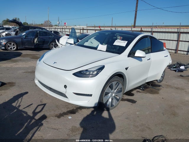 2023 TESLA MODEL Y 7SAYGDEE9PA098113 Photo 1