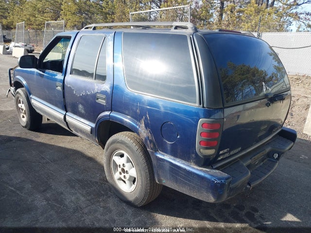 2000 CHEVROLET BLAZER 1GNDT13W6Y2158364 Photo 2