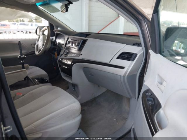 2014 TOYOTA SIENNA 5TDKK3DC4ES507691 Photo 4
