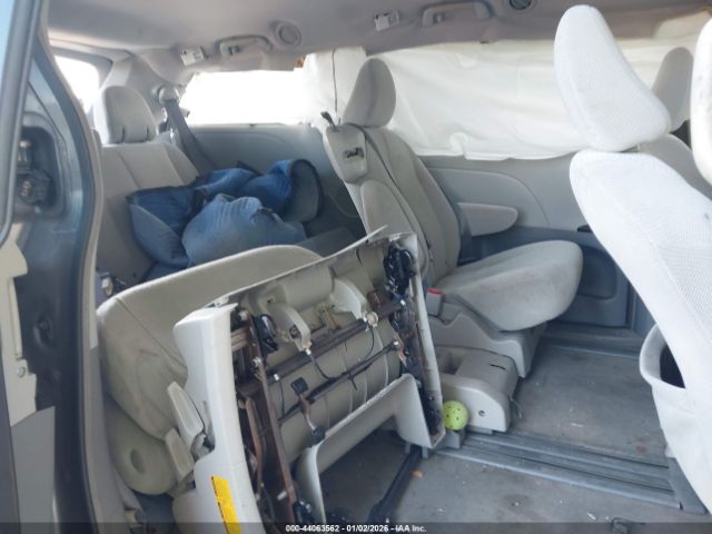 2014 TOYOTA SIENNA 5TDKK3DC4ES507691 Photo 7