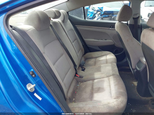 KMHD74LF5JU607571 Hyundai ELANTRA SE