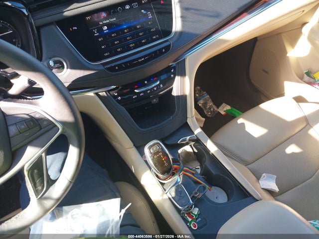 2017 CADILLAC XT5 1GYKNCRS1HZ257654 Photo 10