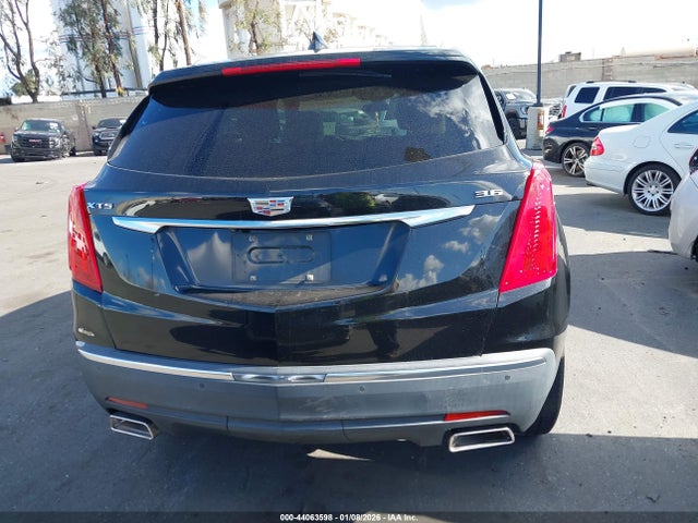 1GYKNCRS1HZ257654 Cadillac Xt5 Premium Luxury