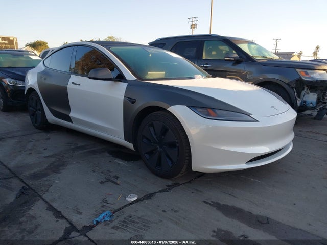 2024 TESLA MODEL 3 5YJ3E1EA1RF827798 Photo 0
