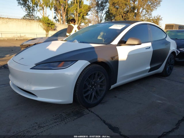 2024 TESLA MODEL 3 5YJ3E1EA1RF827798 Photo 1