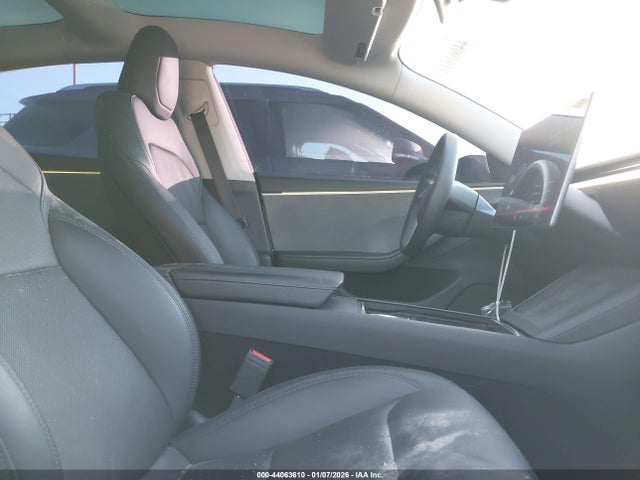2024 TESLA MODEL 3 5YJ3E1EA1RF827798 Photo 4