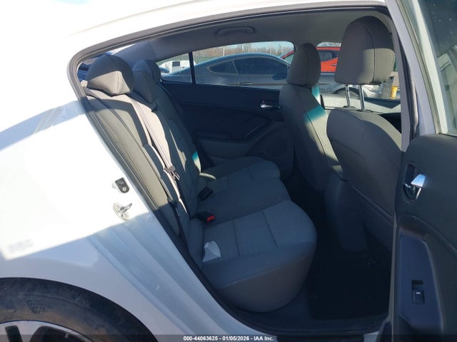 KNAFX4A8XE5194772 KIA FORTE EX