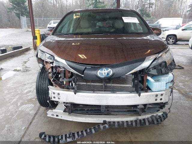5TDYRKEC8NS114551 Toyota SIENNA XLE