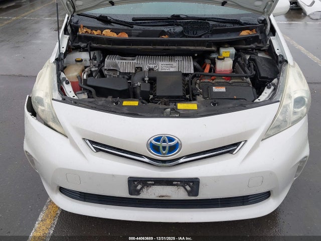 JTDZN3EU3E3310557 Toyota Prius V Three