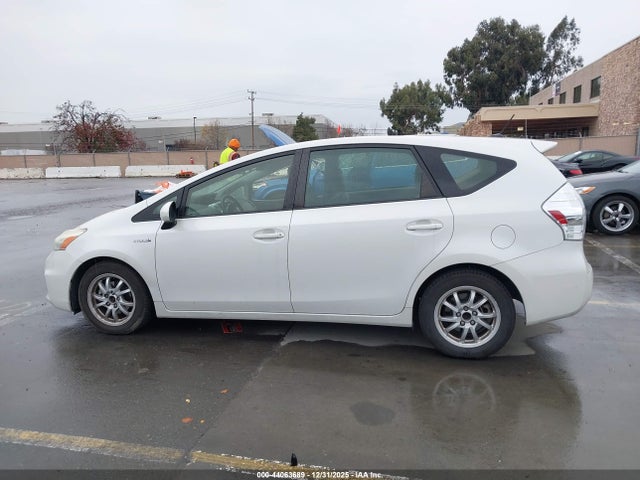 JTDZN3EU3E3310557 Toyota Prius V Three