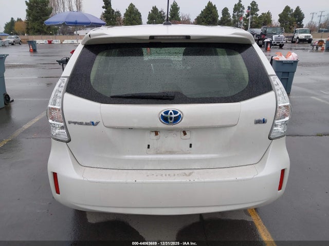 JTDZN3EU3E3310557 Toyota Prius V Three