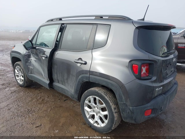 ZACCJBBB9JPJ19162 Jeep Renegade Latitude 4x4