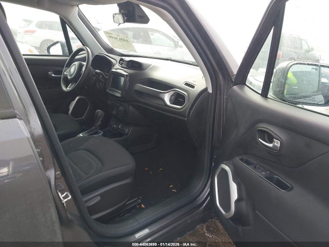 ZACCJBBB9JPJ19162 Jeep Renegade Latitude 4x4
