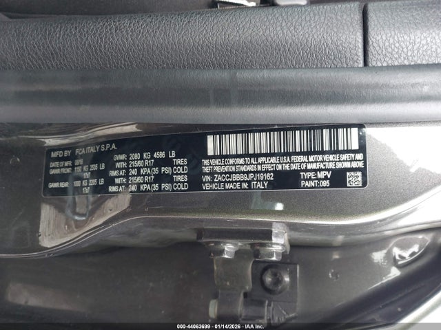 ZACCJBBB9JPJ19162 Jeep Renegade Latitude 4x4