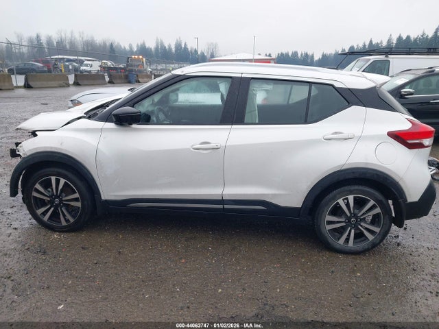 3N1CP5DV5LL532639 Nissan KICKS SR
