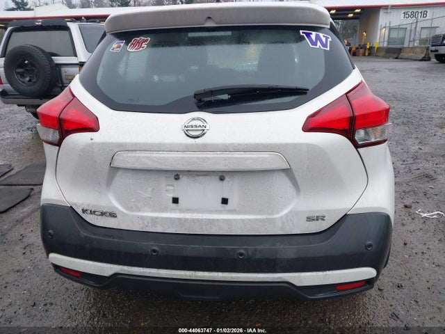 3N1CP5DV5LL532639 Nissan KICKS SR