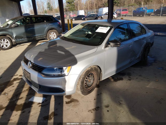 Volkswagen Jetta 2.0l S 2014 3VW2K7AJ2EM320831 Image 2