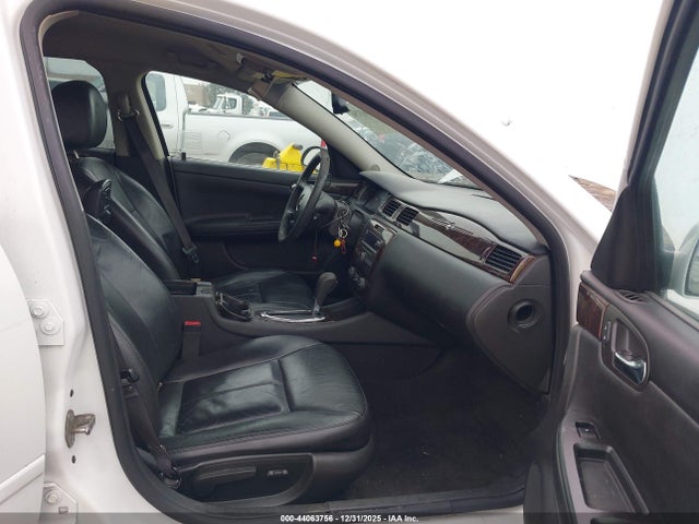 2G1WC5E3XG1133356 Chevrolet Impala Limited Ltz