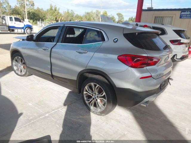2020 BMW X2 WBXYH9C0XL5P71426 Photo 2