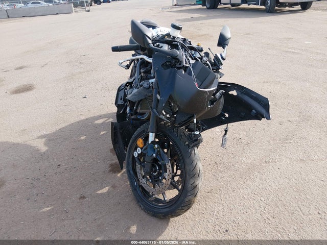 2025 YAMAHA YZFR7 JYARM38E7SA015309 Photo 4
