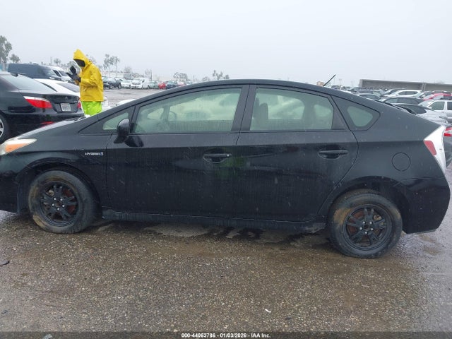 2013 Toyota Prius Two მანქანა იყიდება აუქციონზე, vin: JTDKN3DU3D5540203, აუქციონის ნომერი: 44063786