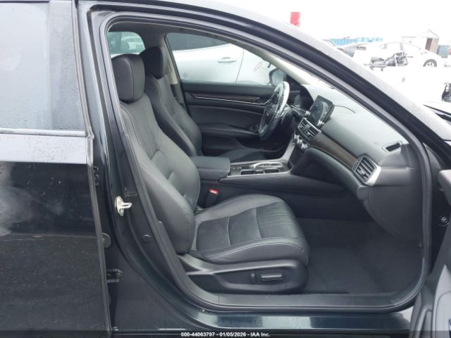 2019 HONDA ACCORD 1HGCV2F97KA035925 Photo 4