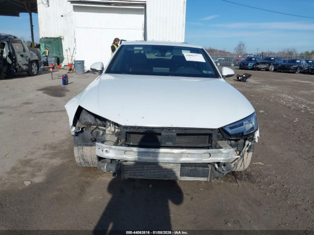 2017 AUDI A4 WAUENAF47HN033578 Photo 5