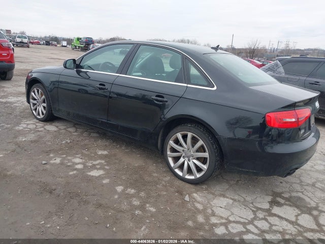 2013 AUDI A4 WAUEFAFL5DA054631 Photo 2