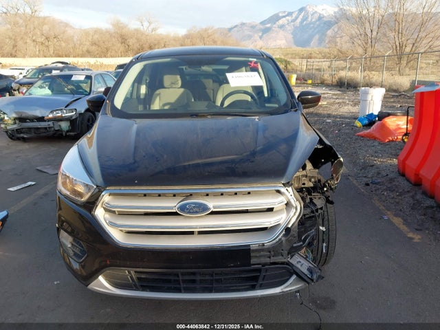 1FMCU0G92KUB12246 Ford ESCAPE SE