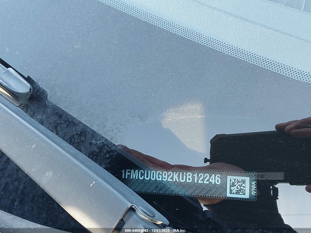1FMCU0G92KUB12246 Ford ESCAPE SE