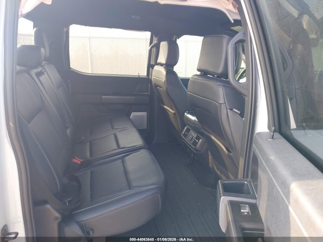 Ford F-150 Lariat 2025 1FTFW5LD1SFB56052 Image 8