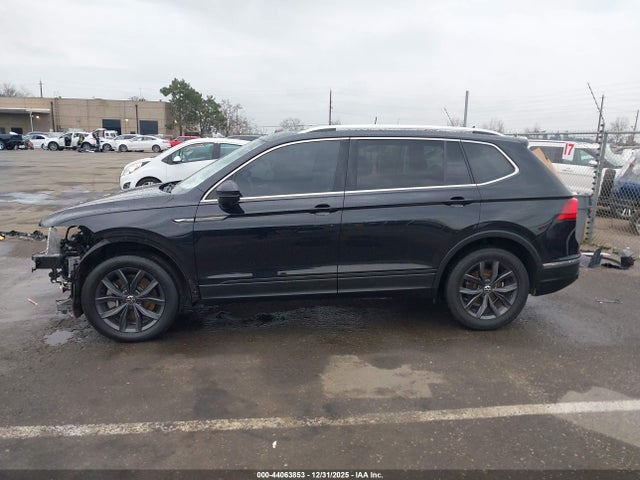 3VV3B7AX0NM033372 Volkswagen Tiguan 2.0t Se