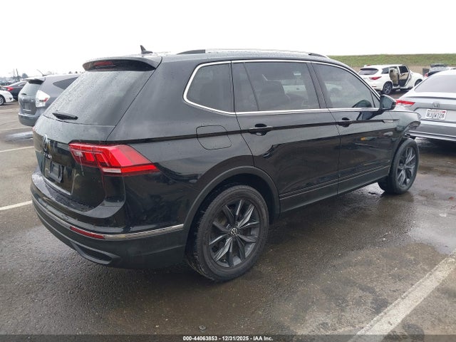 3VV3B7AX0NM033372 Volkswagen Tiguan 2.0t Se