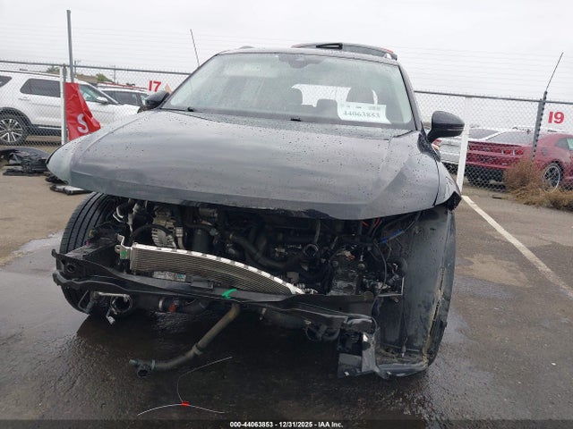 3VV3B7AX0NM033372 Volkswagen Tiguan 2.0t Se