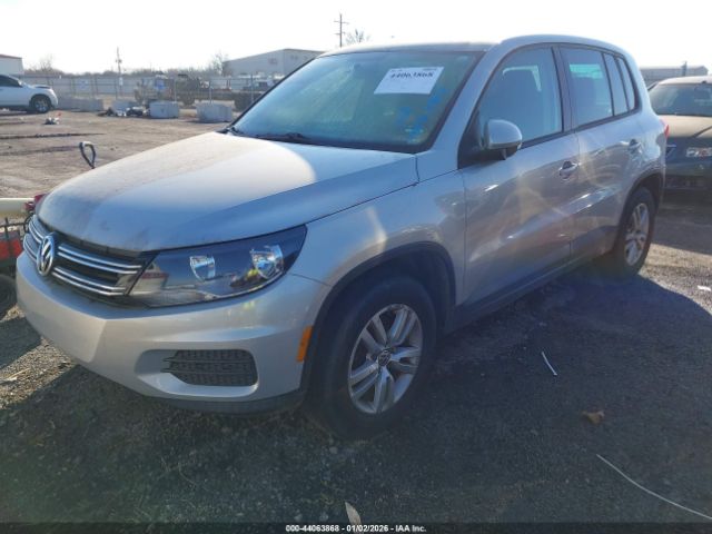 2012 VOLKSWAGEN TIGUAN WVGAV7AX3CW542779 Photo 1