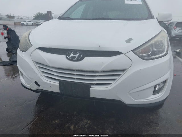 KM8JUCAG1EU877839 Hyundai TUCSON SE