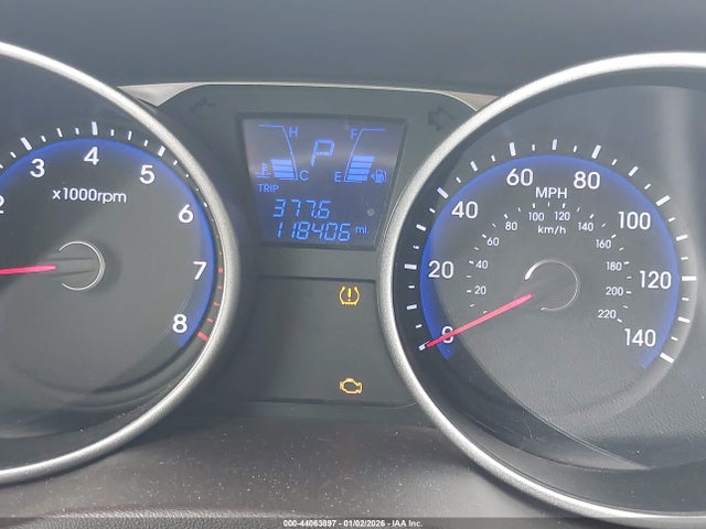 KM8JUCAG1EU877839 Hyundai TUCSON SE