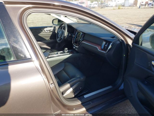 2024 VOLVO S60 7JRL12FL6RG280651 Photo 4