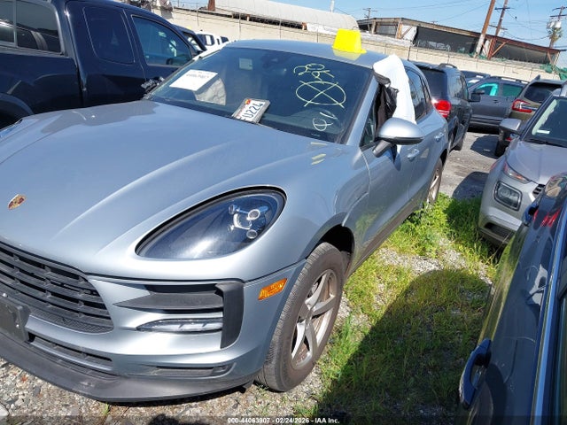 2021 PORSCHE MACAN WP1AA2A55MLB06650 Photo 1