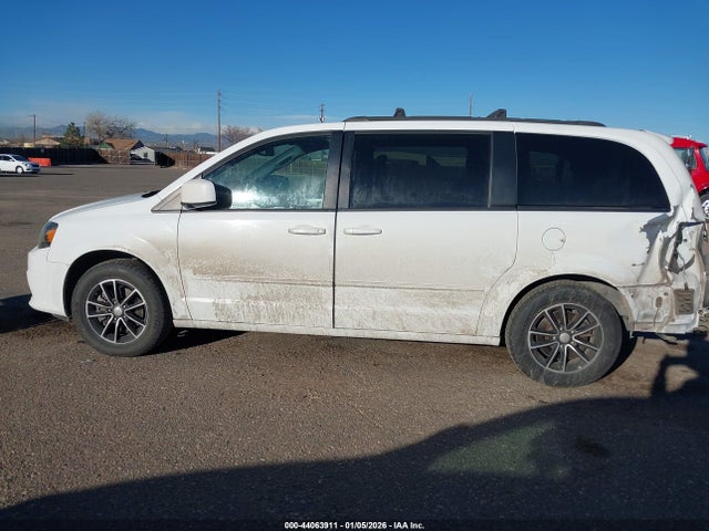 2C4RDGEG8HR580500 Dodge Grand Caravan Gt