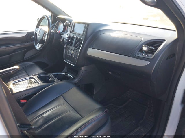 2C4RDGEG8HR580500 Dodge Grand Caravan Gt