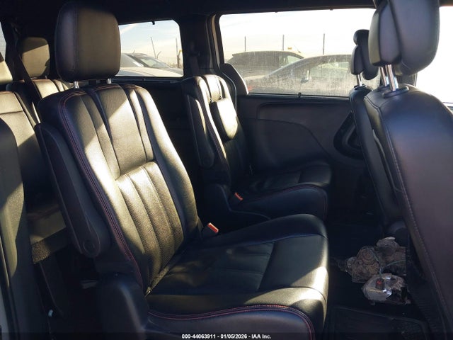 2C4RDGEG8HR580500 Dodge Grand Caravan Gt