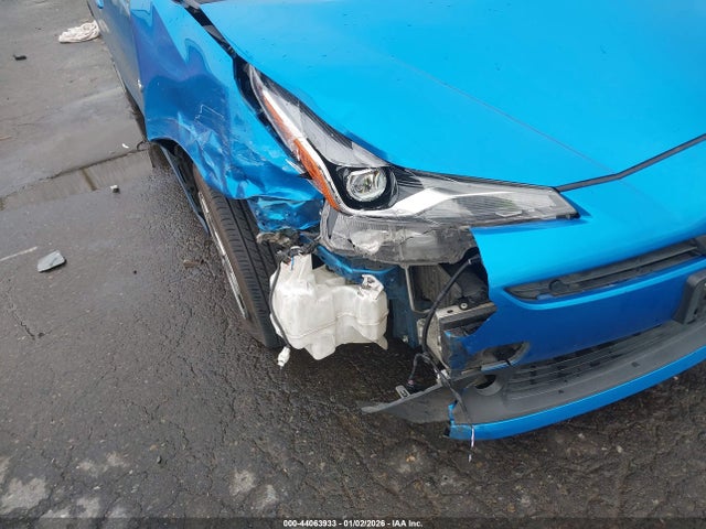 JTDL9RFU8K3009760 Toyota PRIUS XLE