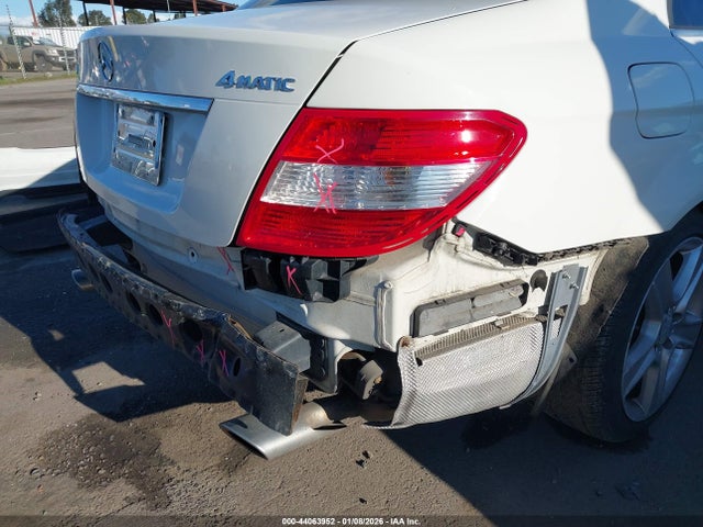 44063952 :رقم المزاد ، WDDGF8BB8AF438702 vin ، 2010 Mercedes-benz C 300 Sport 4matic مزاد بيع
